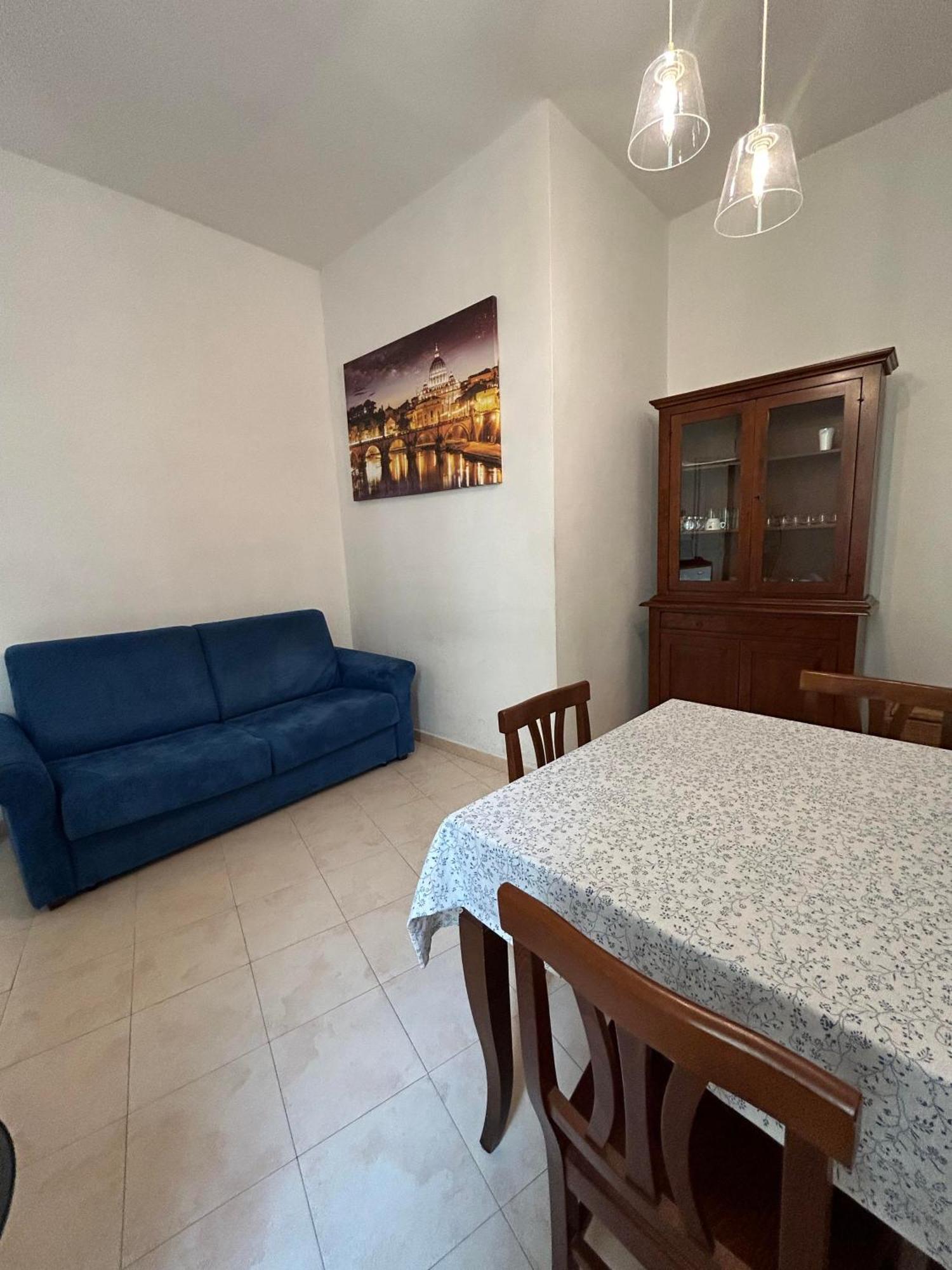 Noemi'S Home, Rome